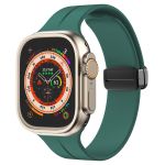 Ремешок для Apple Watch 42/44/45/49 mm силиконовый на магните <темно-зеленый>