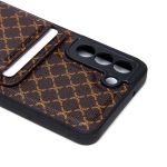 Чехол для Samsung SM-G990B (Galaxy S21 FE) силиконовый с картхолдером №8 <коричневый>